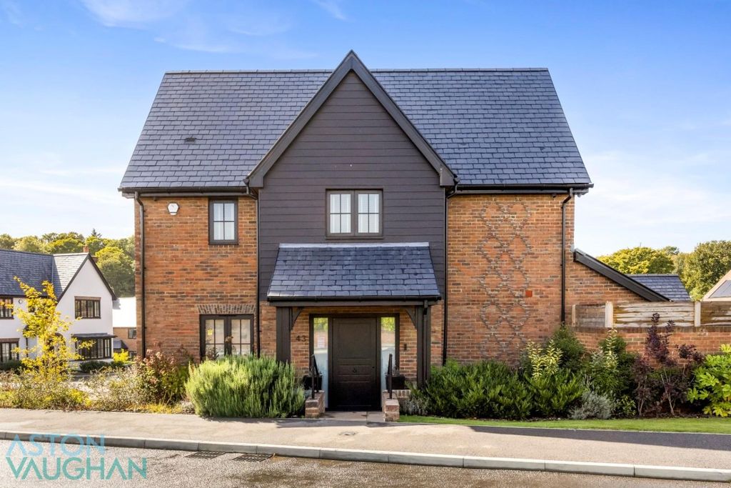 Property photo 1 of 24 4565910