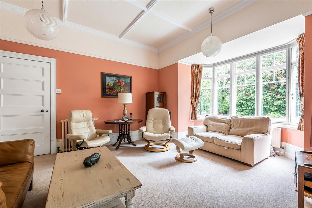 Property photo 3 of 22 21-Woodfield-Lane-23.Jpg