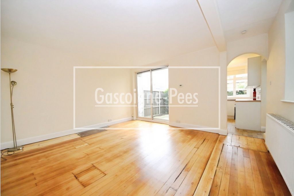 Property photo 3 of 12