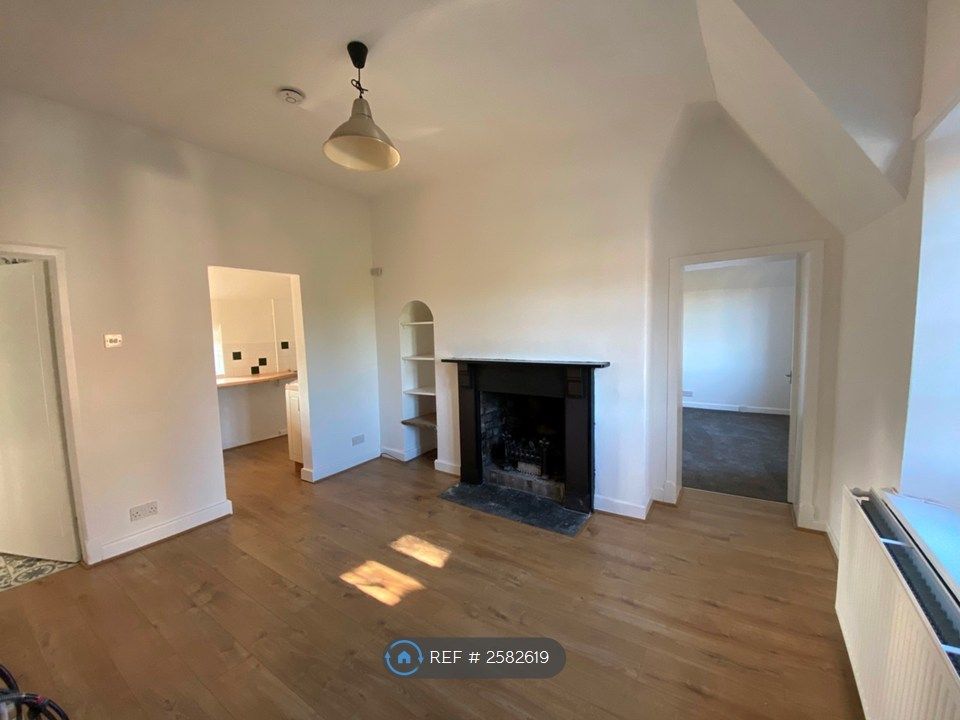 Property photo 1 of 10 Living/Dining
