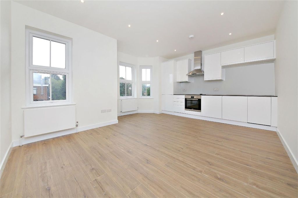 Property photo 2 of 6 Picture 2