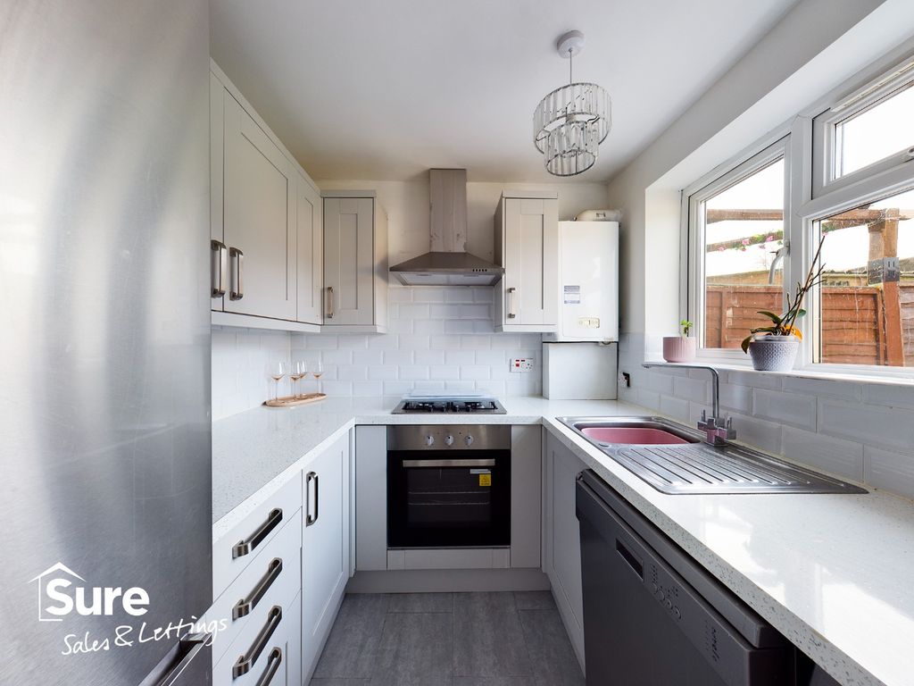 Property photo 2 of 9 2162894