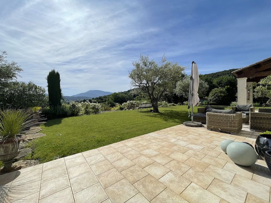 Property photo 1 of 34