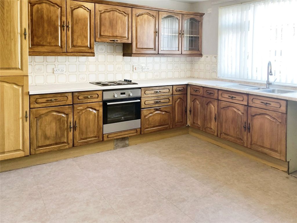 Property photo 2 of 9 Picture No. 06