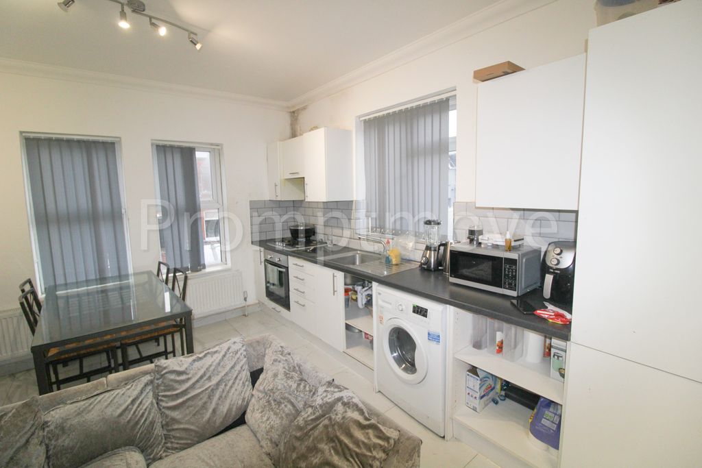 Property photo 3 of 7 Na