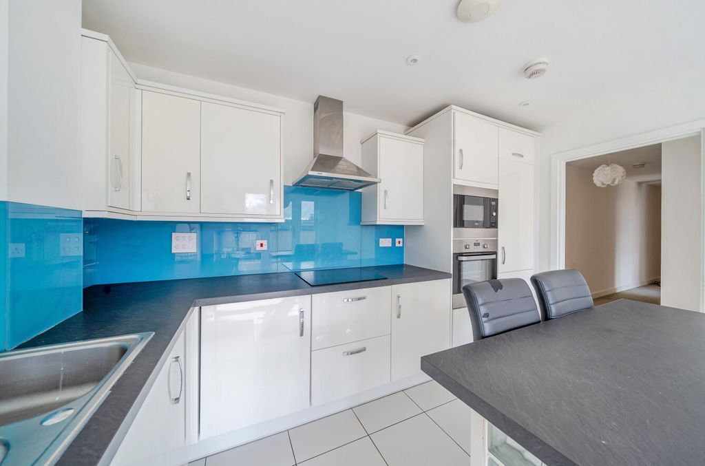 Property photo 3 of 15 1515416-8-1A086c6...