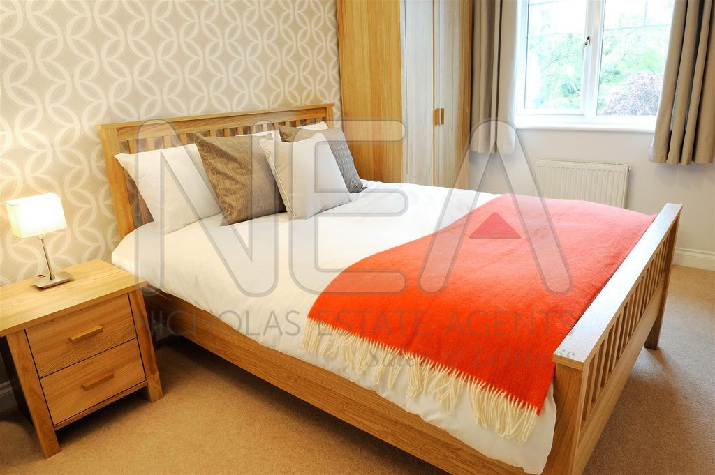 Property photo 1 of 6 Room 4