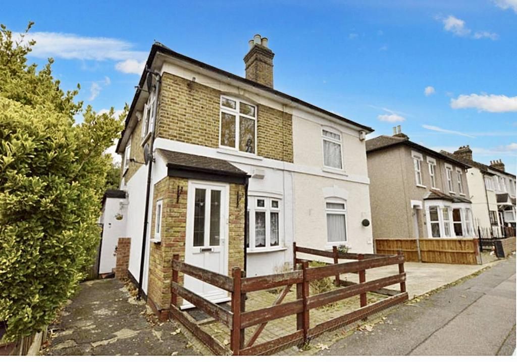 Property photo 1 of 9