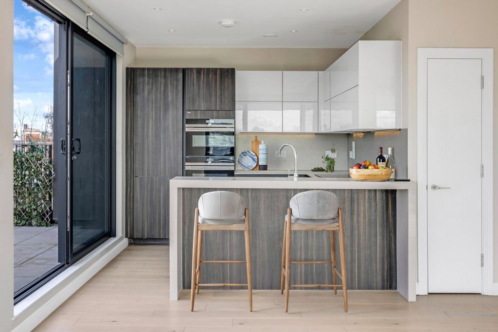 Property photo 3 of 17 Picture No. 41