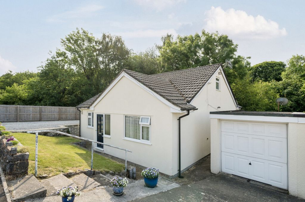 Property photo 2 of 15 1301331-2-68402d3...