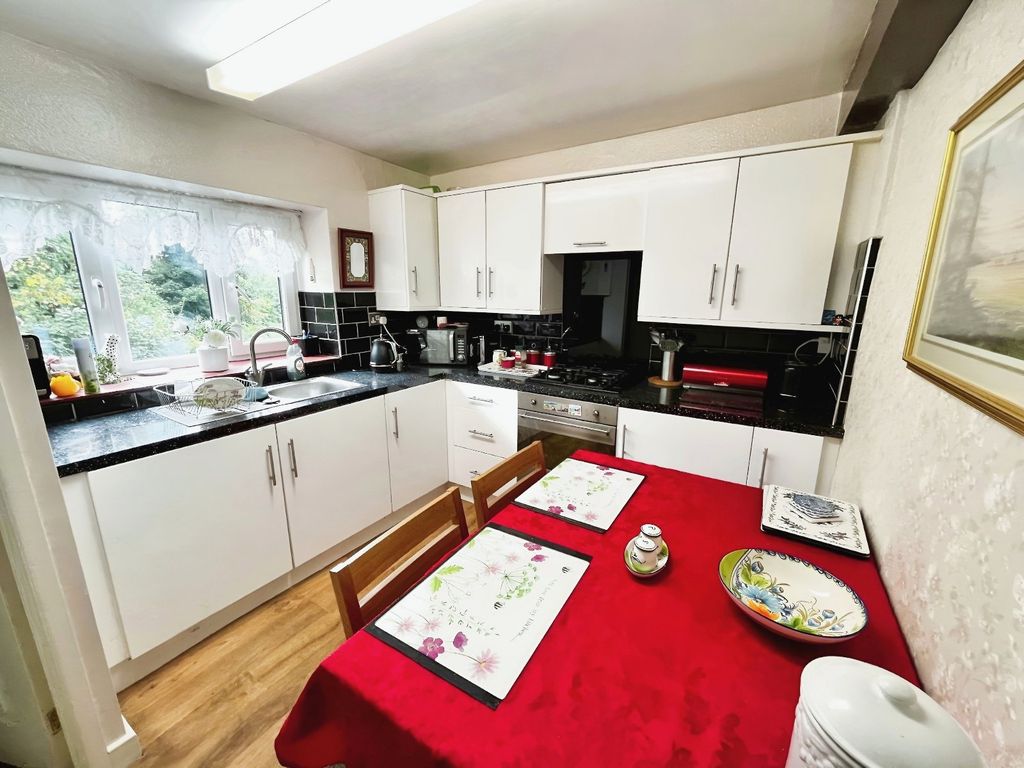 Property photo 3 of 9 Picture No. 05