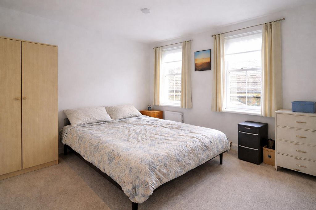 Property photo 2 of 5 C.Png