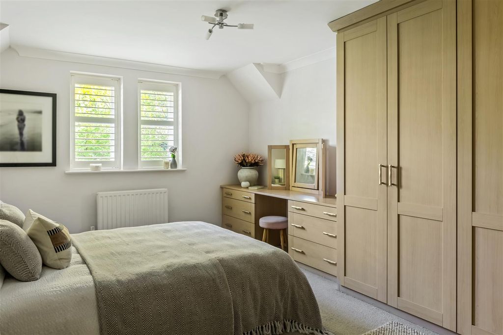 Additional image 12 of 2 bed flat for saleBellingham Drive, Reigate RH2