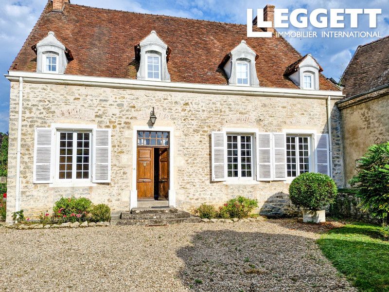 Property photo 2 of 8