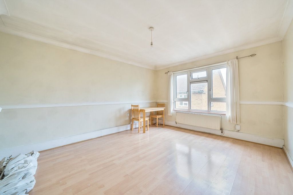Property photo 2 of 5 Picture No. 07