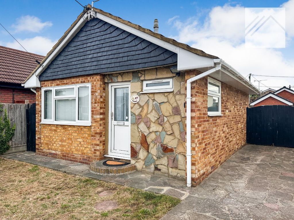 Property photo 2 of 11