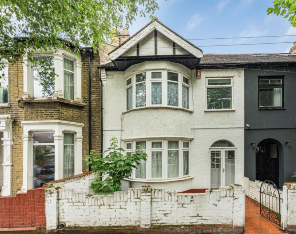 Property photo 1 of 17
