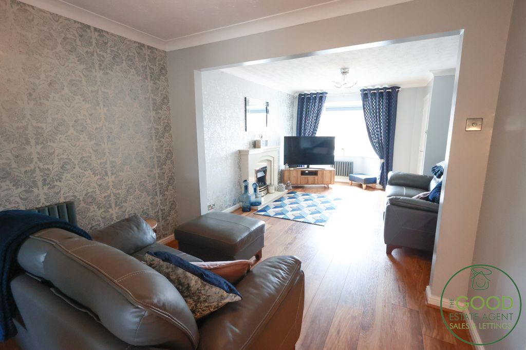 Property photo 3 of 22