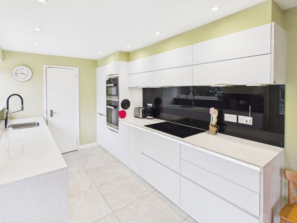 Property photo 3 of 23