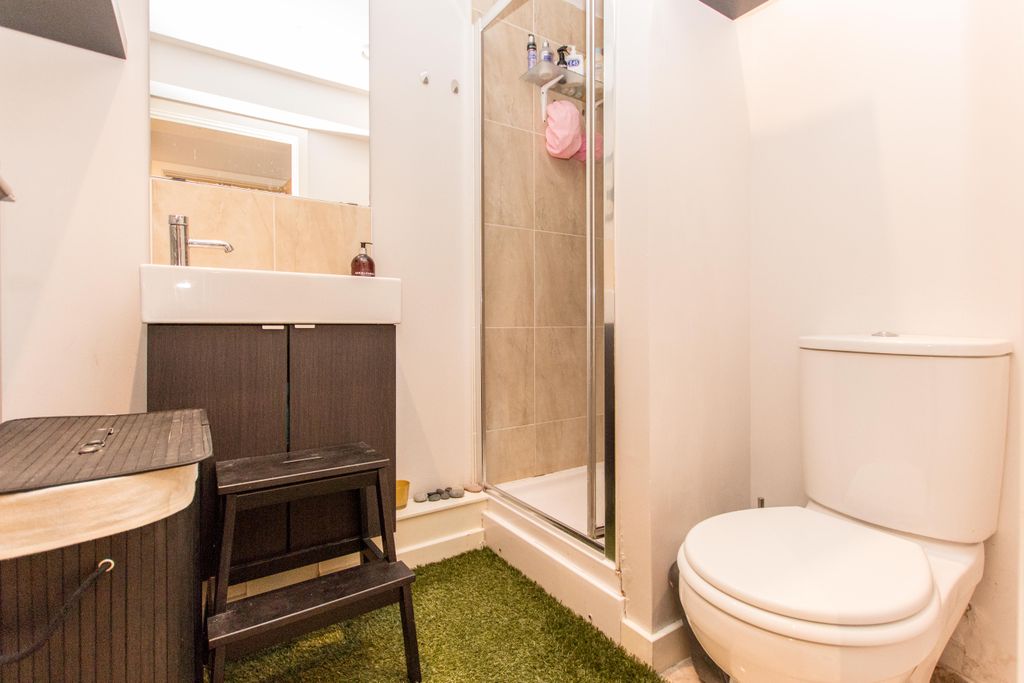 Property photo 3 of 9 Photo 07