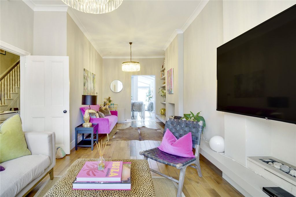 Property photo 3 of 18 Picture No. 09