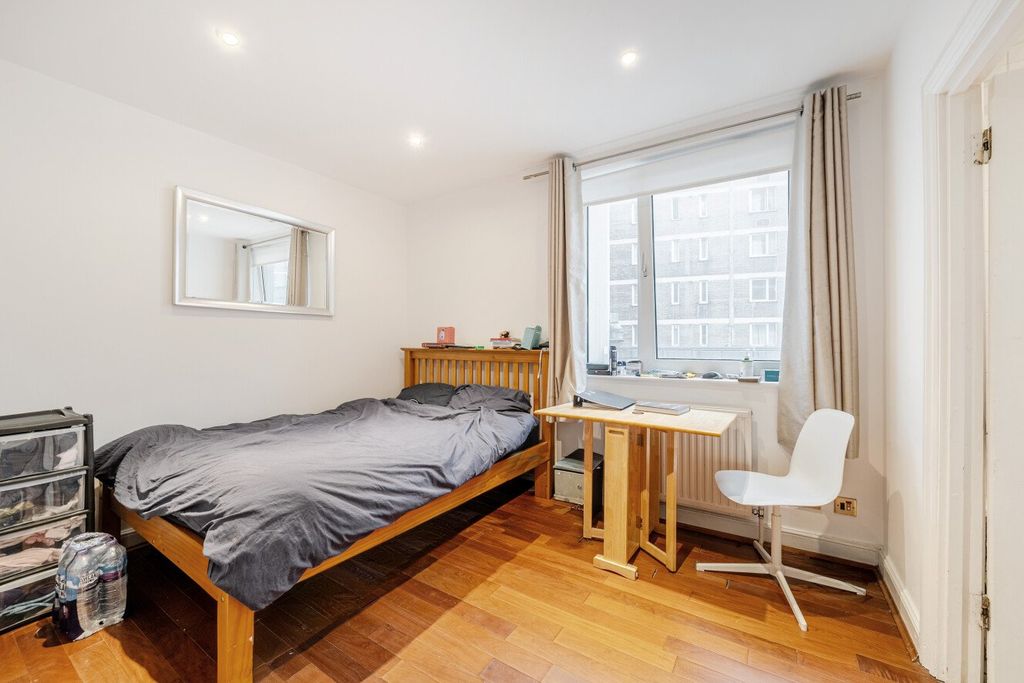 Property photo 2 of 5 Picture No. 10