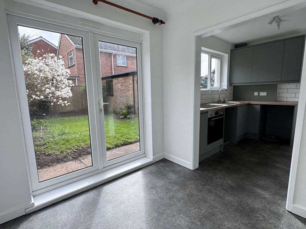 Property photo 2 of 14 Kitchen Diner