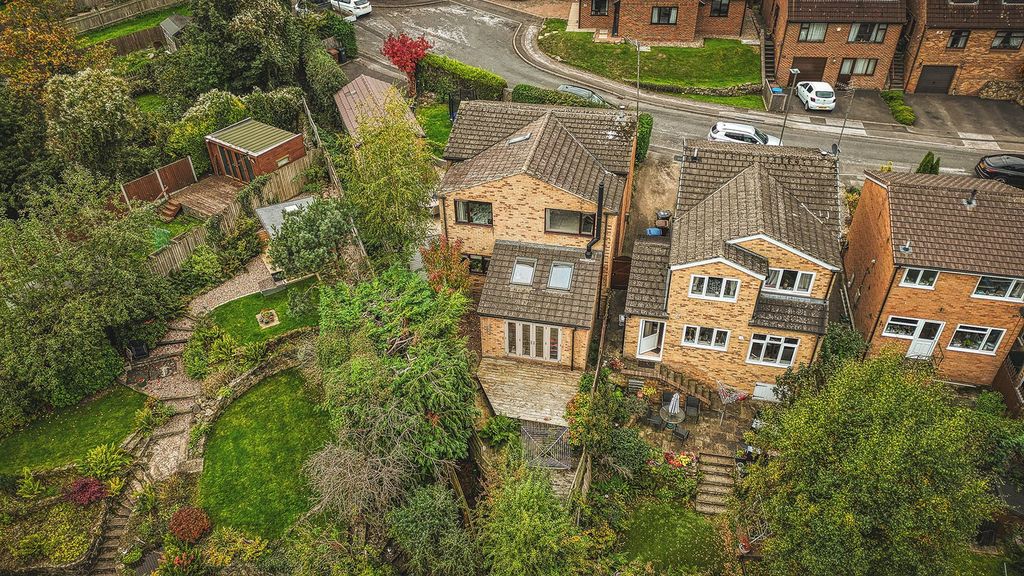 Property photo 2 of 34