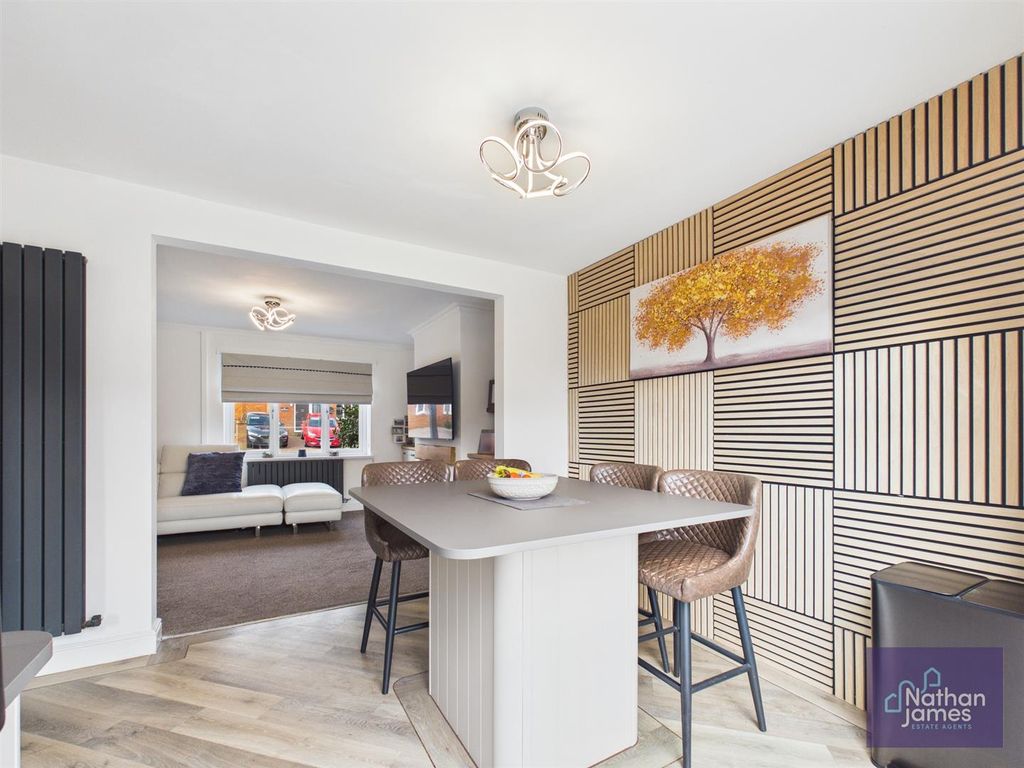 Property photo 3 of 16 Kitchen/Diner