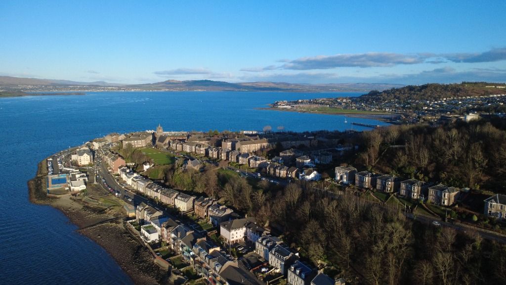 Property photo 3 of 40