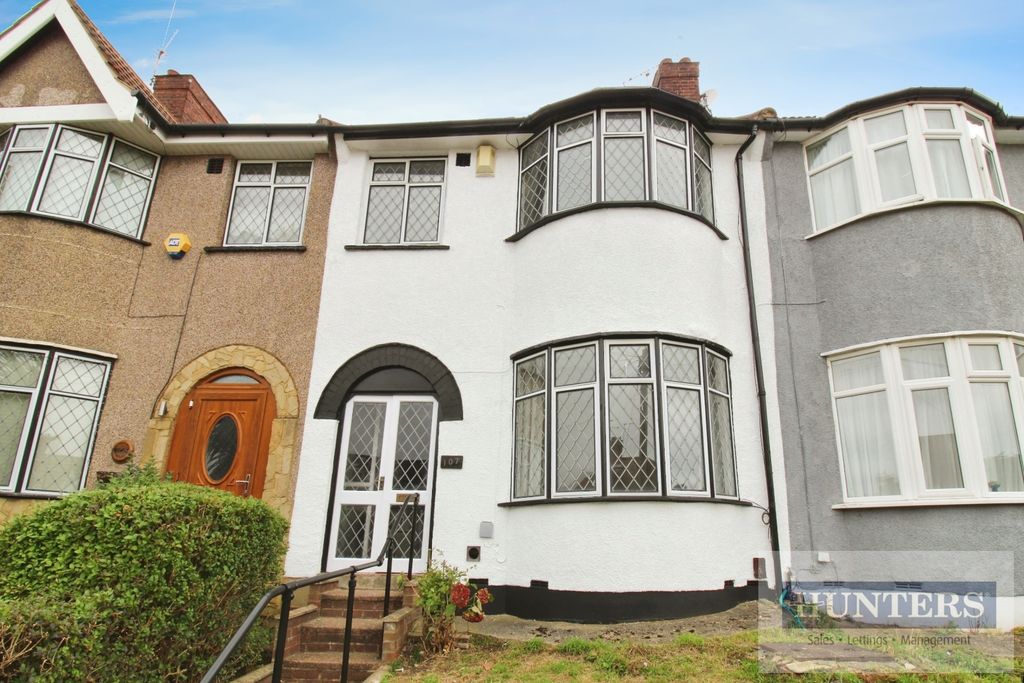 Property photo 1 of 16 External