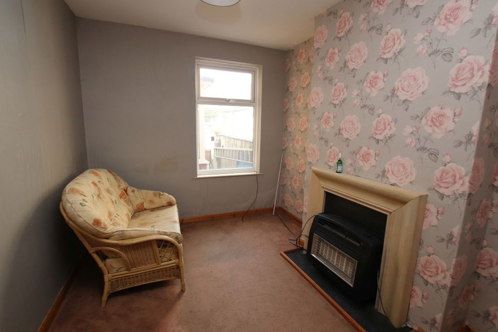 Property photo 3 of 10 Sitting Room
