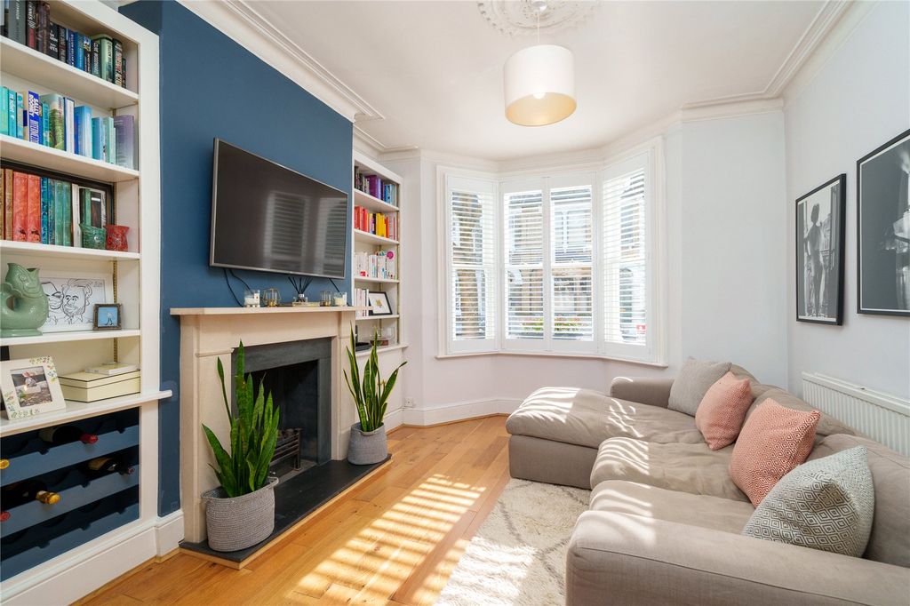 Property photo 2 of 13 Reception