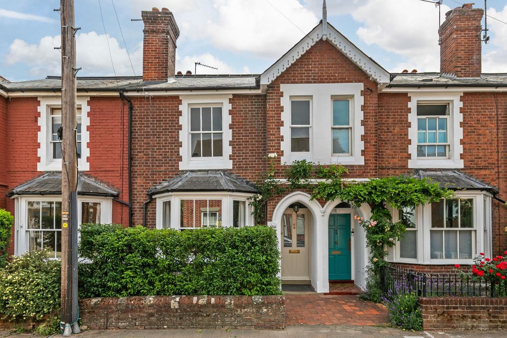 Property photo 1 of 11
