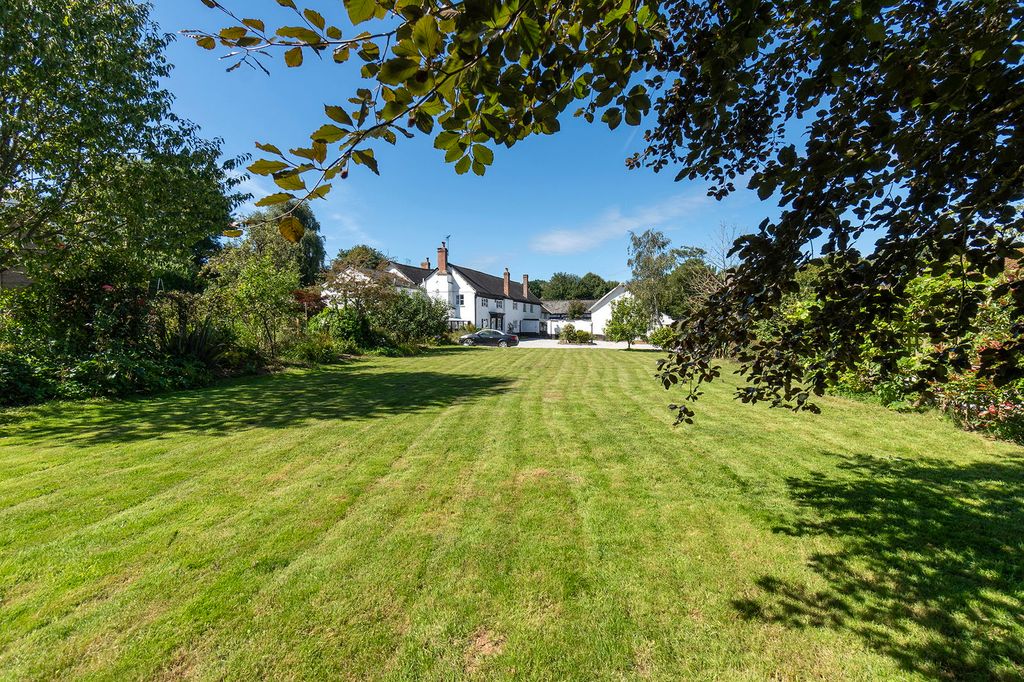 Property photo 3 of 51