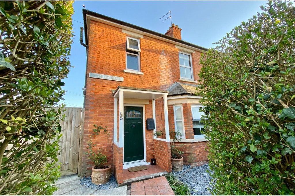 Property photo 1 of 12 Front