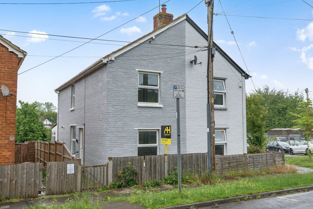 Property photo 1 of 21