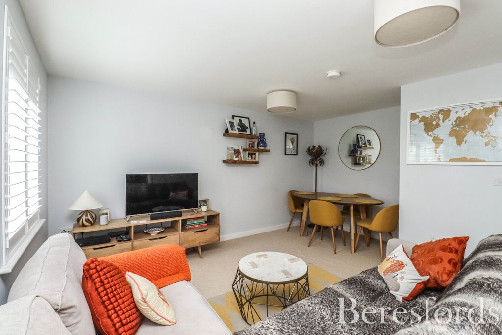 Property photo 3 of 9 Picture 3