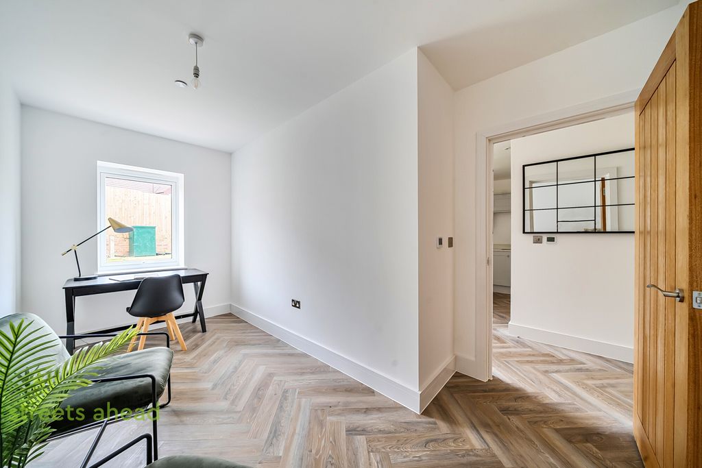 Property photo 3 of 19 51Fec929-05A0-4c4...