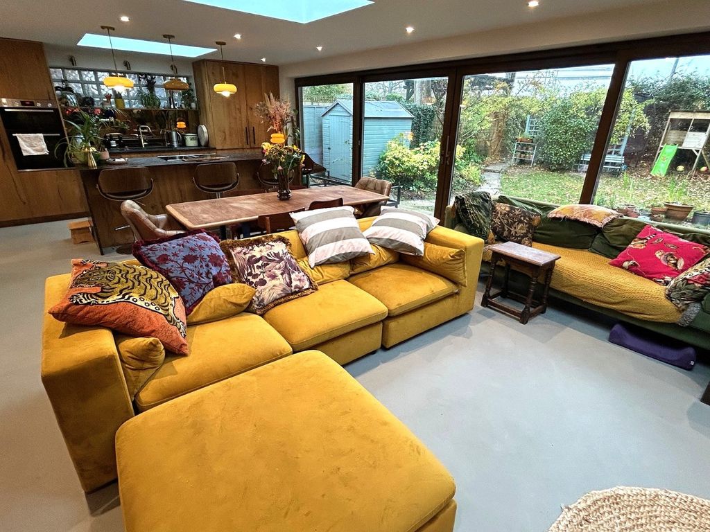 Property photo 3 of 20 Picture No. 04