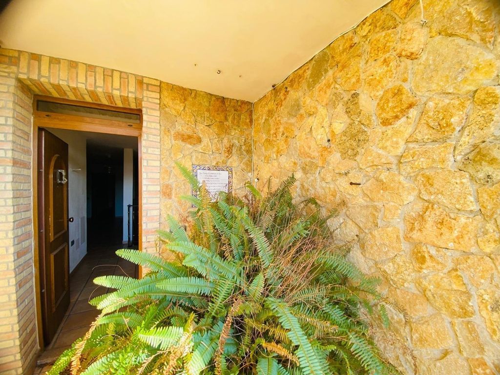 Property photo 3 of 50