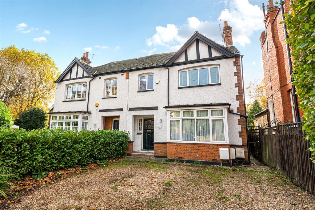 Property photo 1 of 24 Picture No. 32