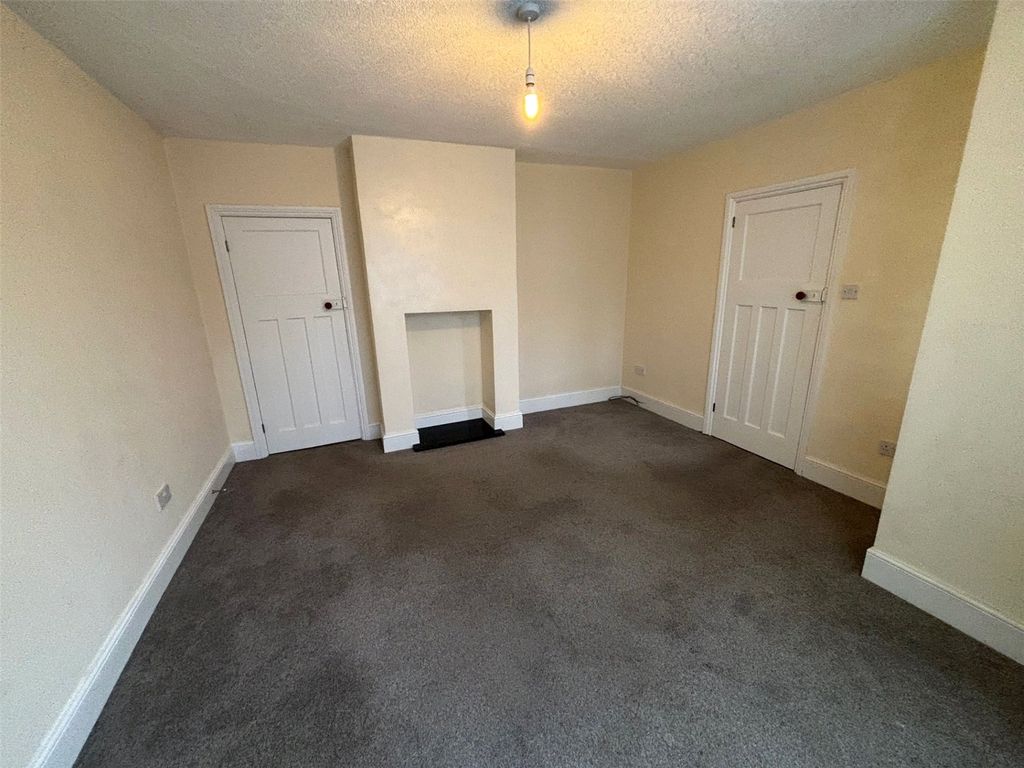 Property photo 3 of 15 Picture No. 08
