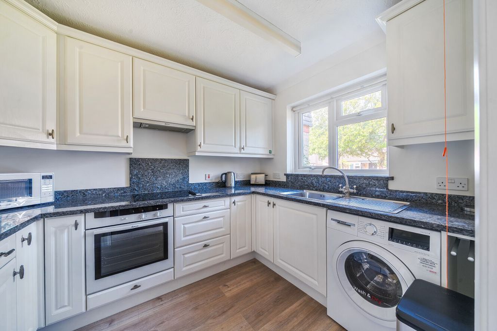 Property photo 3 of 16 1486397-6-6A4B85F...