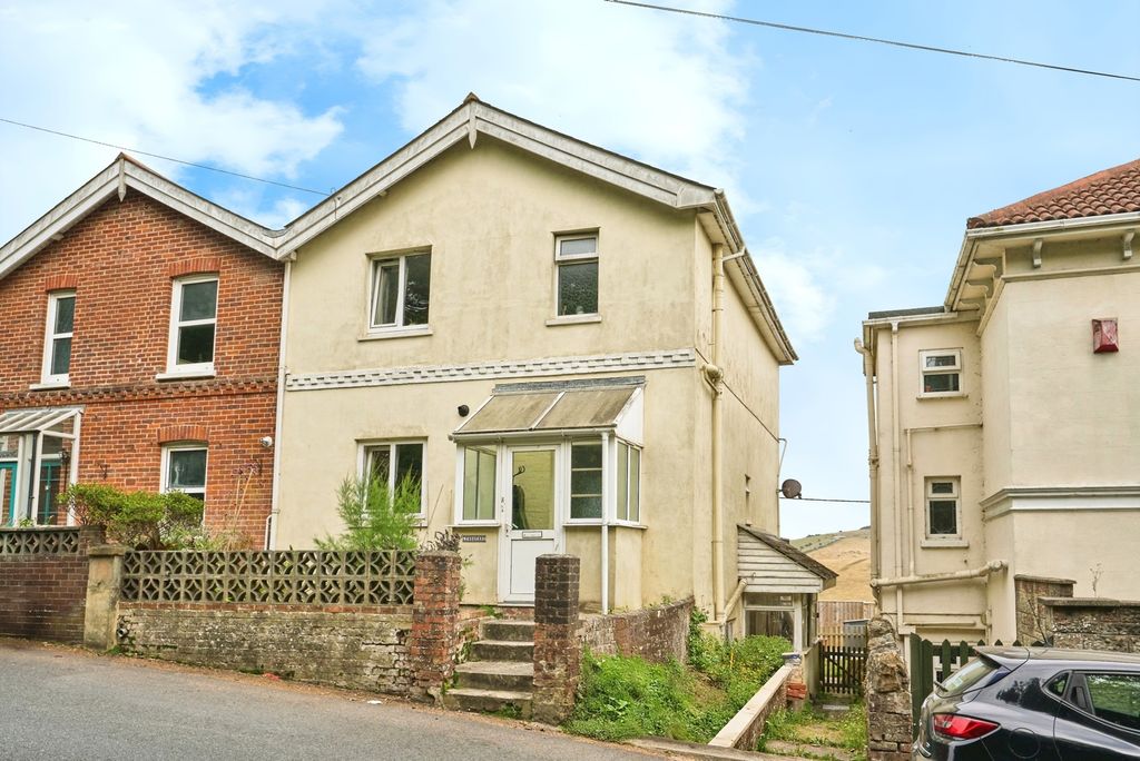 Property photo 1 of 17 Photo