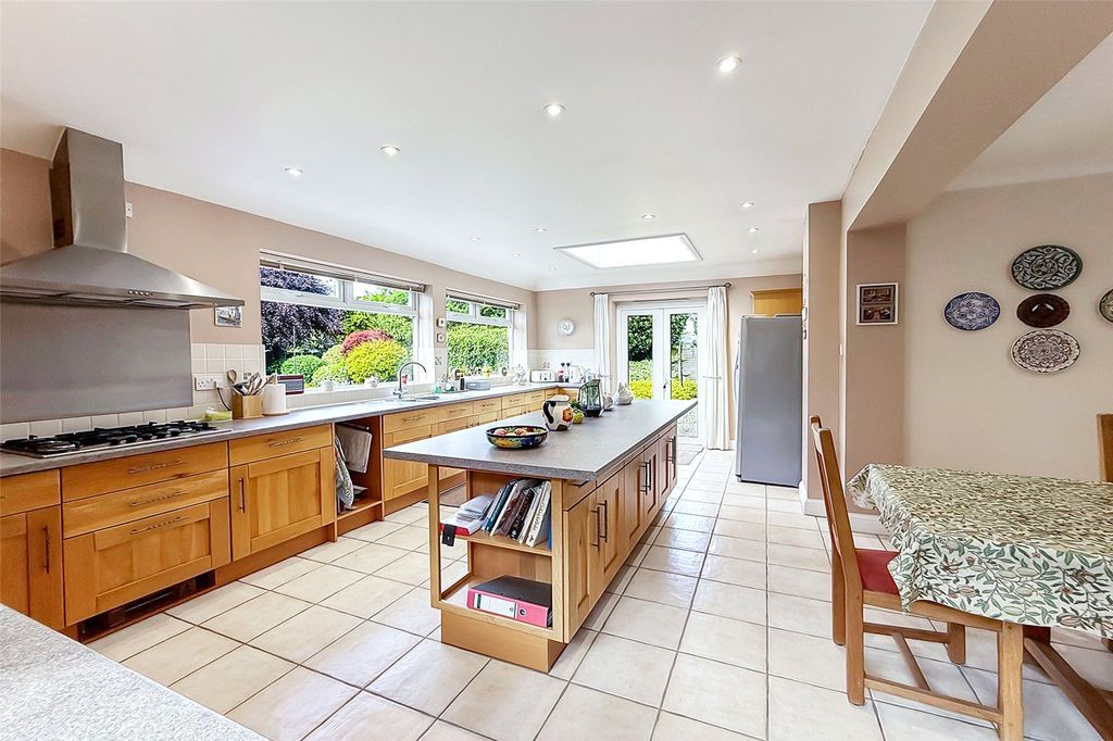 Additional image 5 of 4 bed detached house for saleChurch Street, Littlehampton, West Sussex BN17
