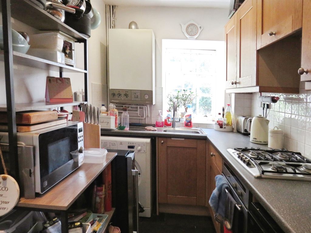 Property photo 3 of 21