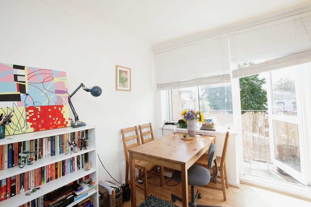 Property photo 3 of 10 012685Ed-A52F-ee11-B