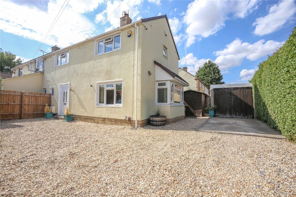 Property photo 2 of 20 Picture No. 17