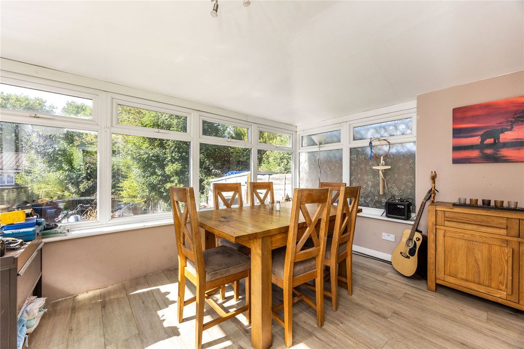 Property photo 3 of 12 Picture No. 04